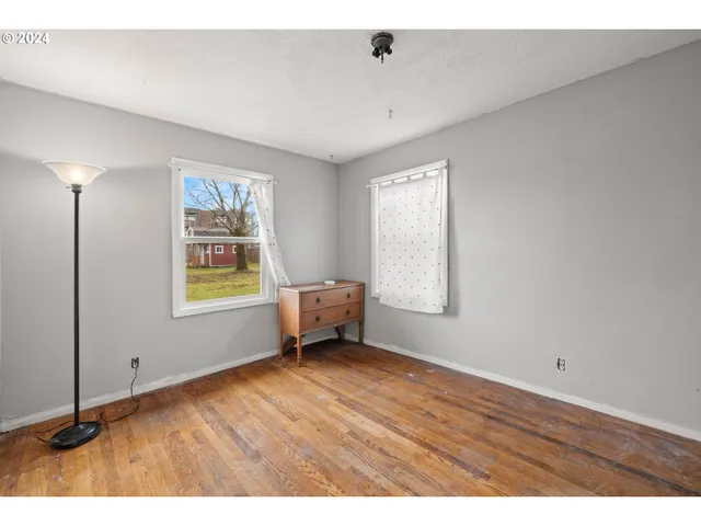 $399,999 | 450 Southeast Hogan Road, Gresham, OR 97080