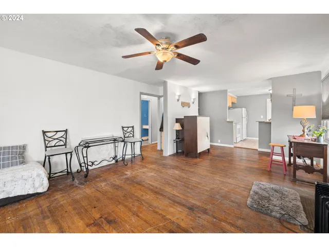 $399,999 | 450 Southeast Hogan Road, Gresham, OR 97080