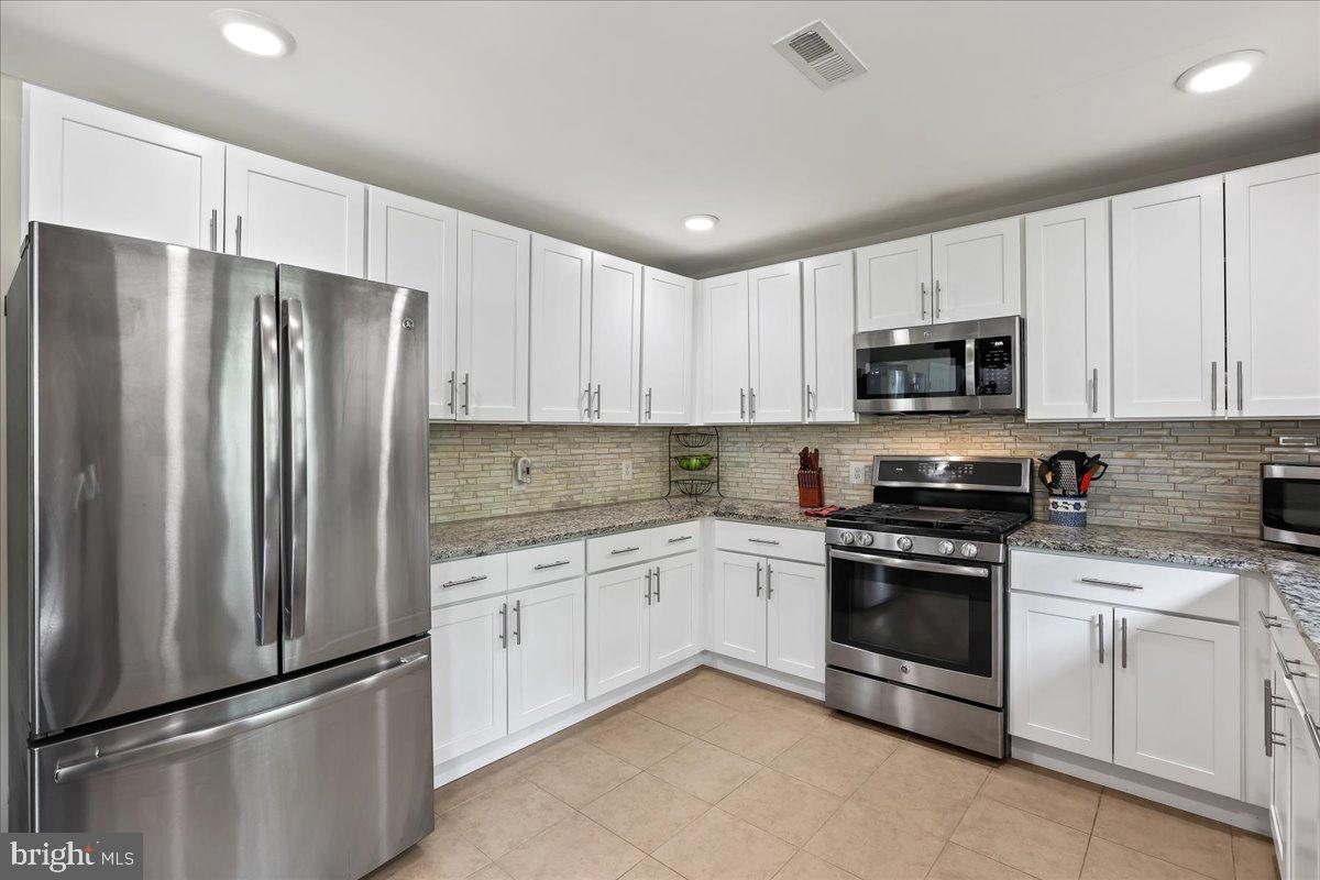 542 Kettle Run Road Marlton, NJ 08053 - Photo 16 of 36 Kitchen