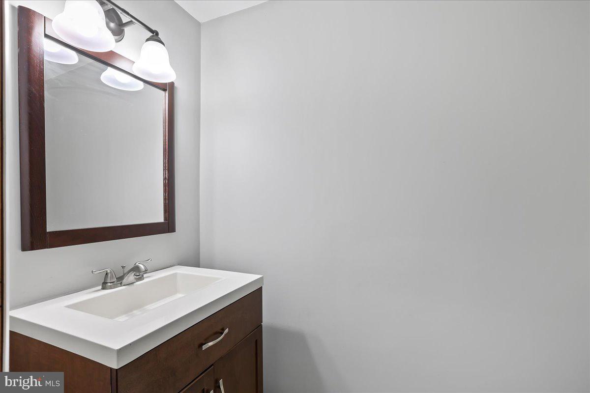 542 Kettle Run Road Marlton, NJ 08053 - Photo 32 of 36 Half Bath off of Flex Room
