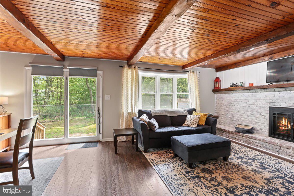 542 Kettle Run Road Marlton, NJ 08053 - Photo 7 of 36 Family Room