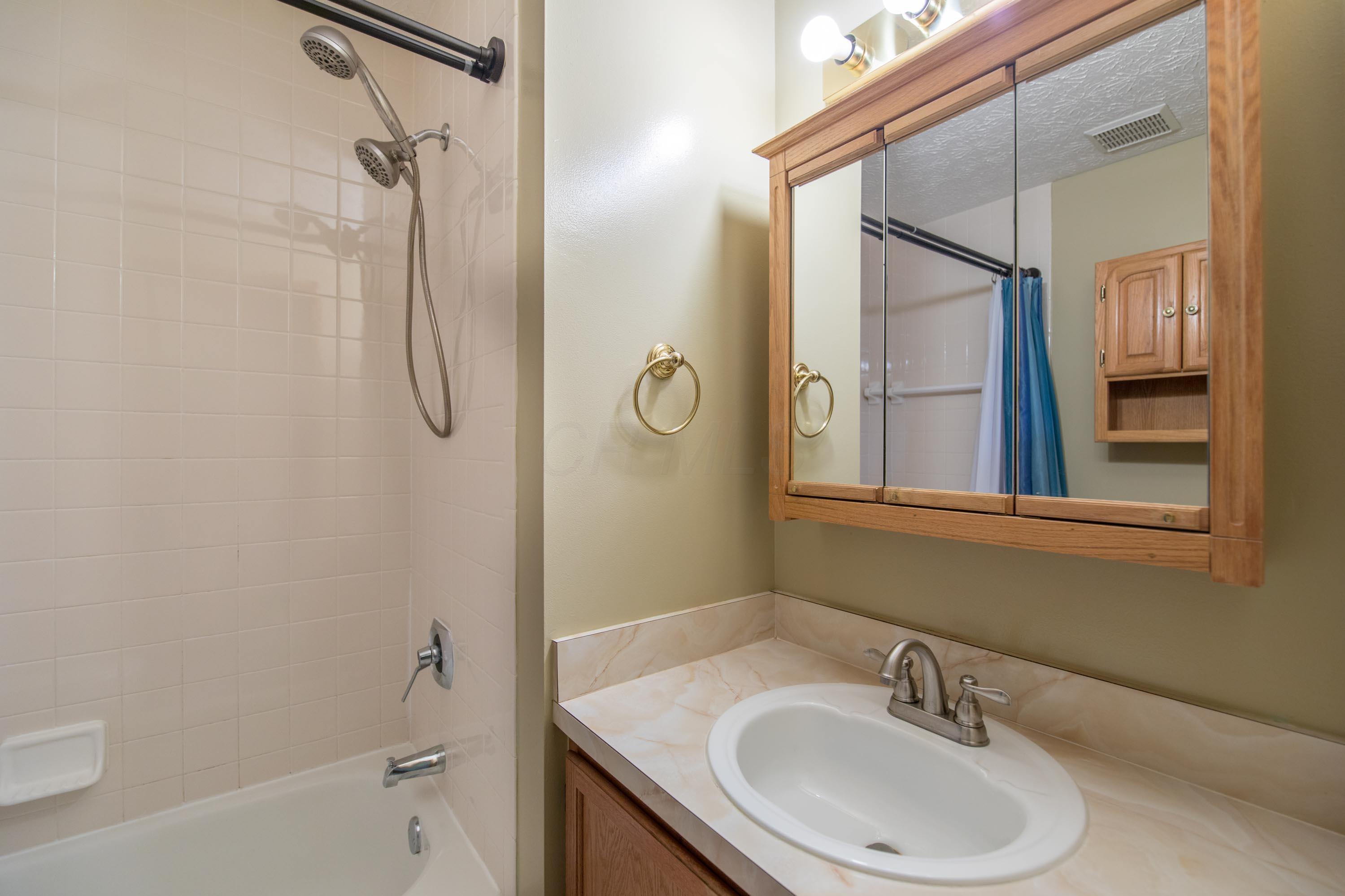 5536 Davidson Road Hilliard, OH 43026 - Photo 17 of 29 Gallery Image 17