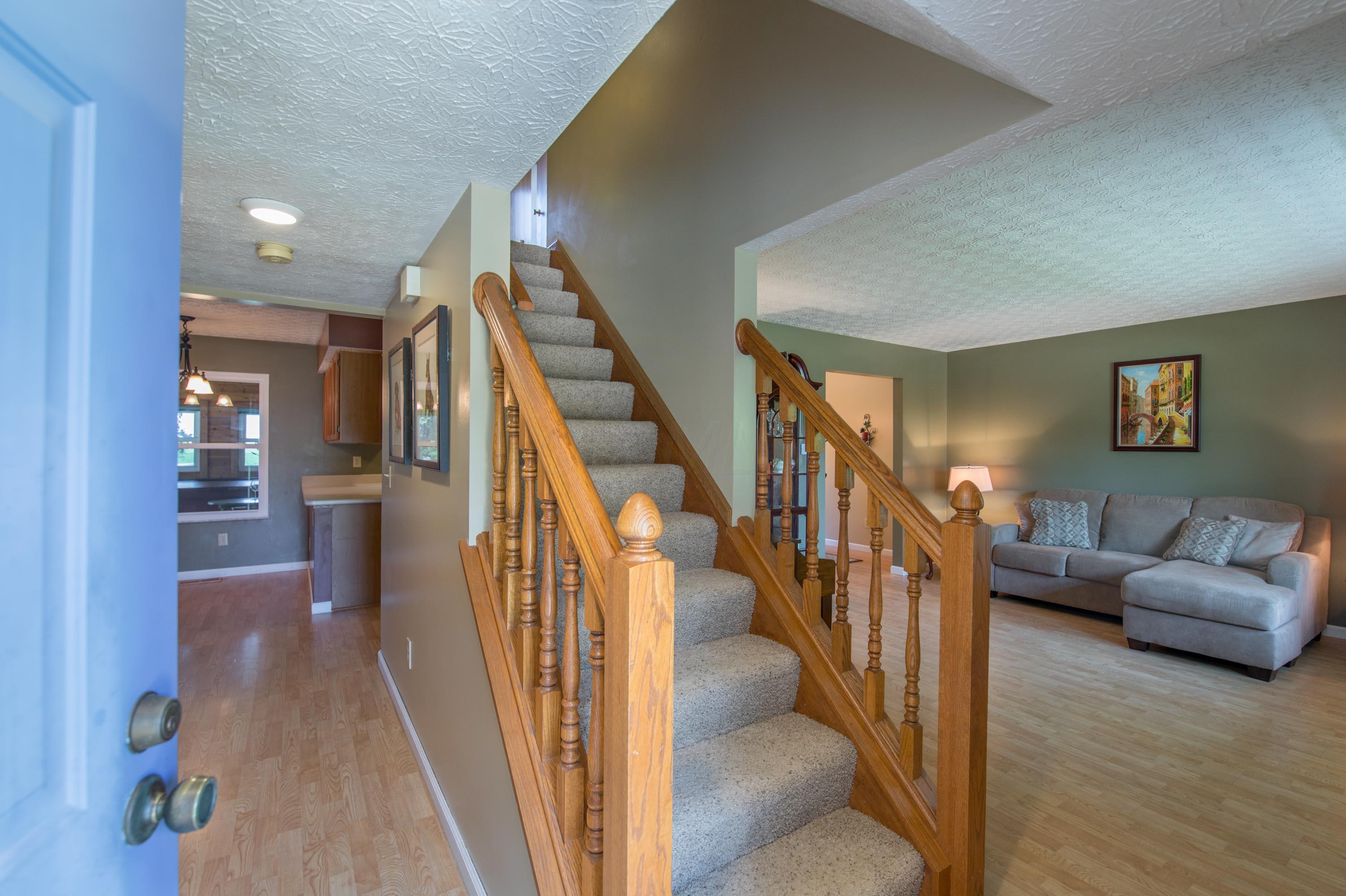 5536 Davidson Road Hilliard, OH 43026 - Photo 3 of 29 Gallery Image 3