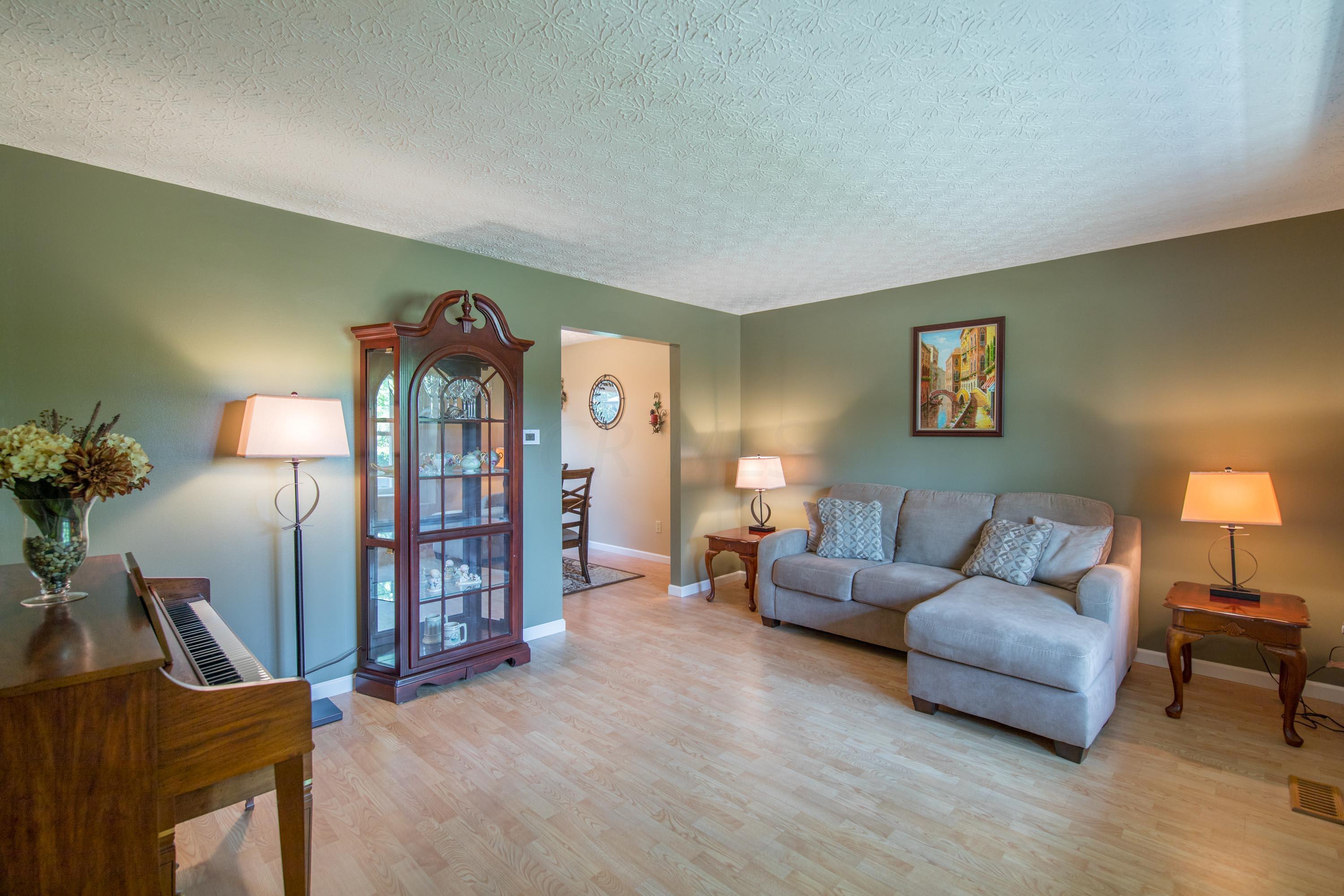 5536 Davidson Road Hilliard, OH 43026 - Photo 4 of 29 Gallery Image 4