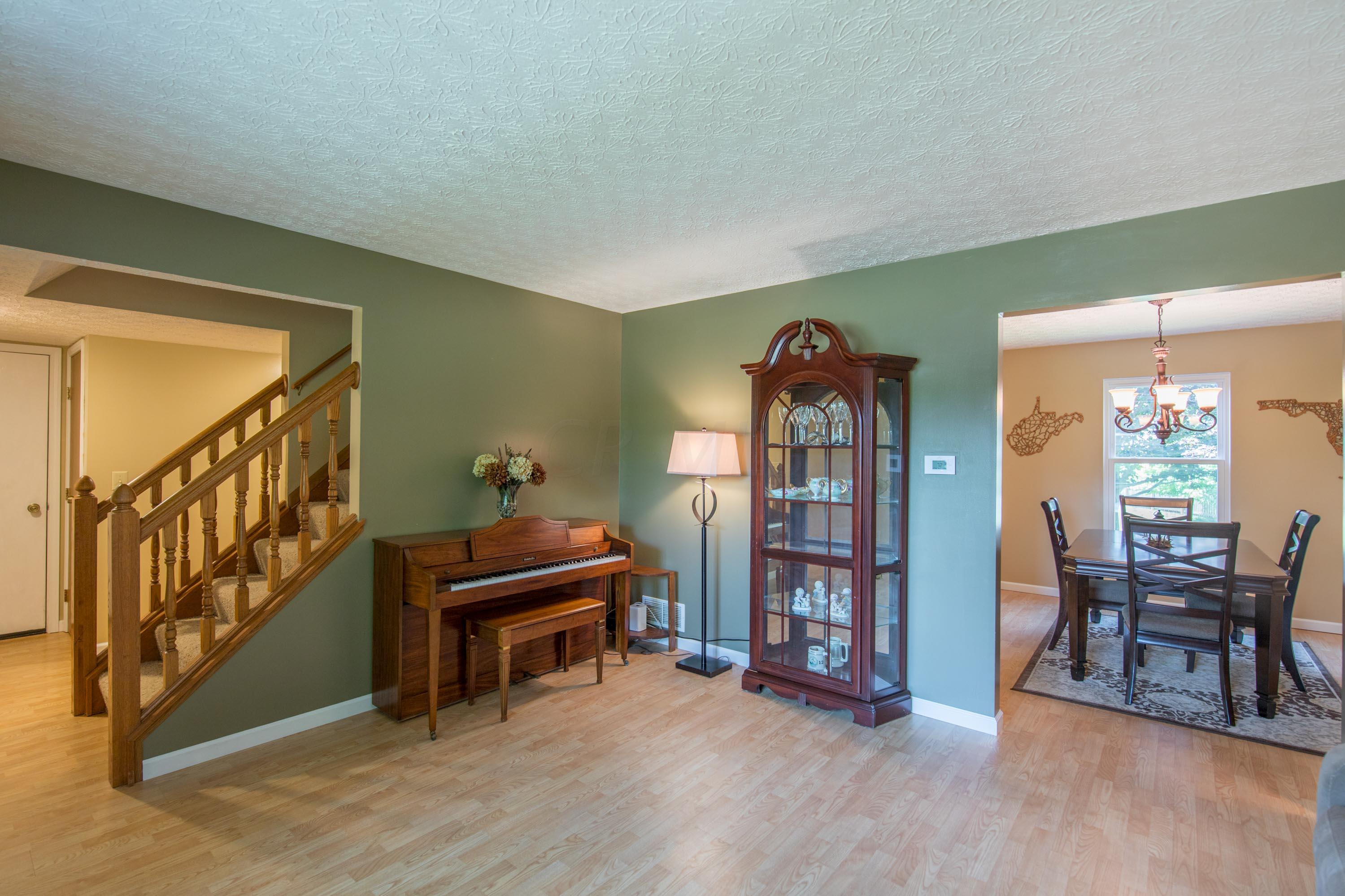 5536 Davidson Road Hilliard, OH 43026 - Photo 5 of 29 Gallery Image 5