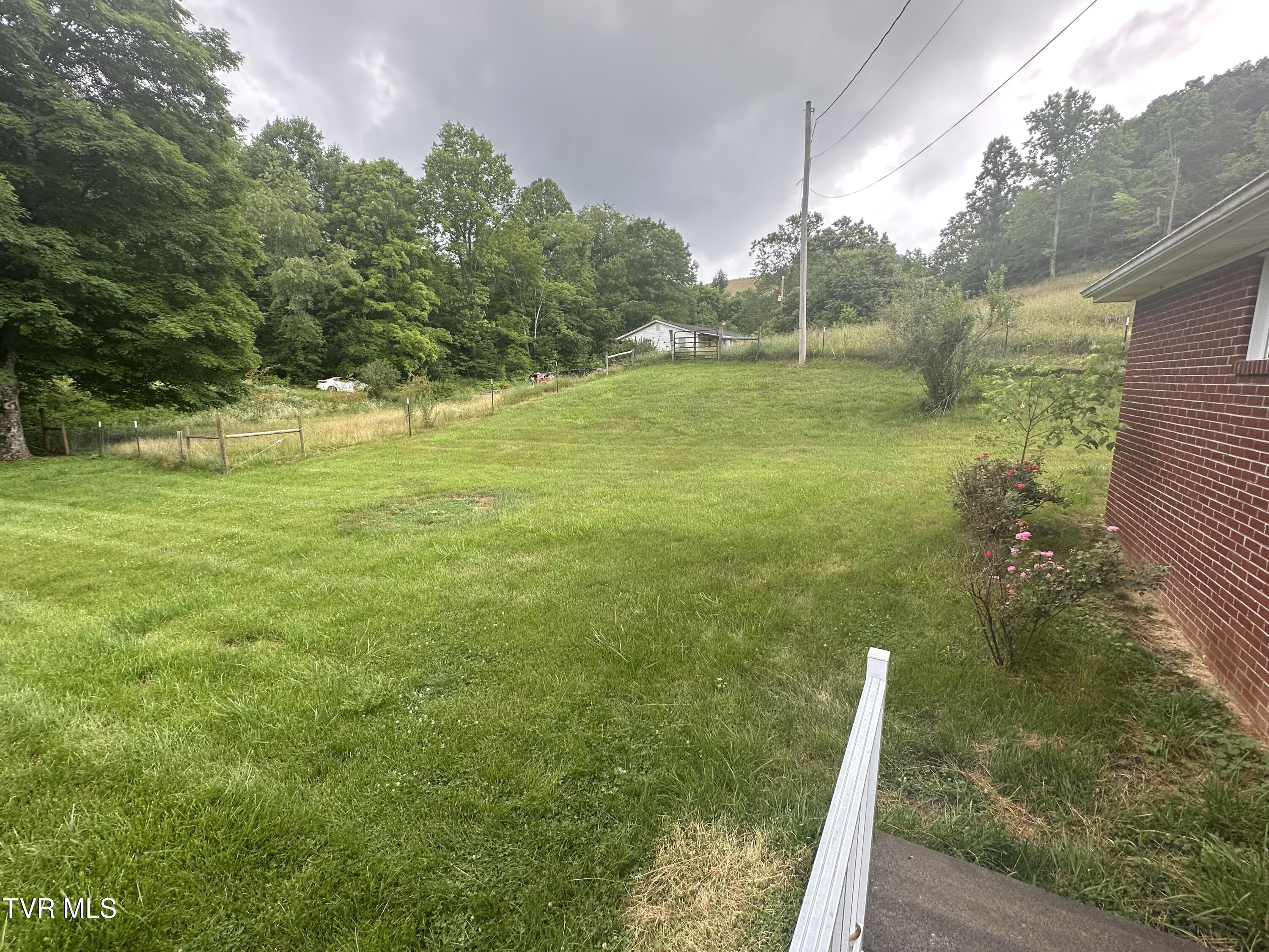 73 Fork Ridge Road Lebanon, VA 24266 - Photo 3 of 54 IMG_5216