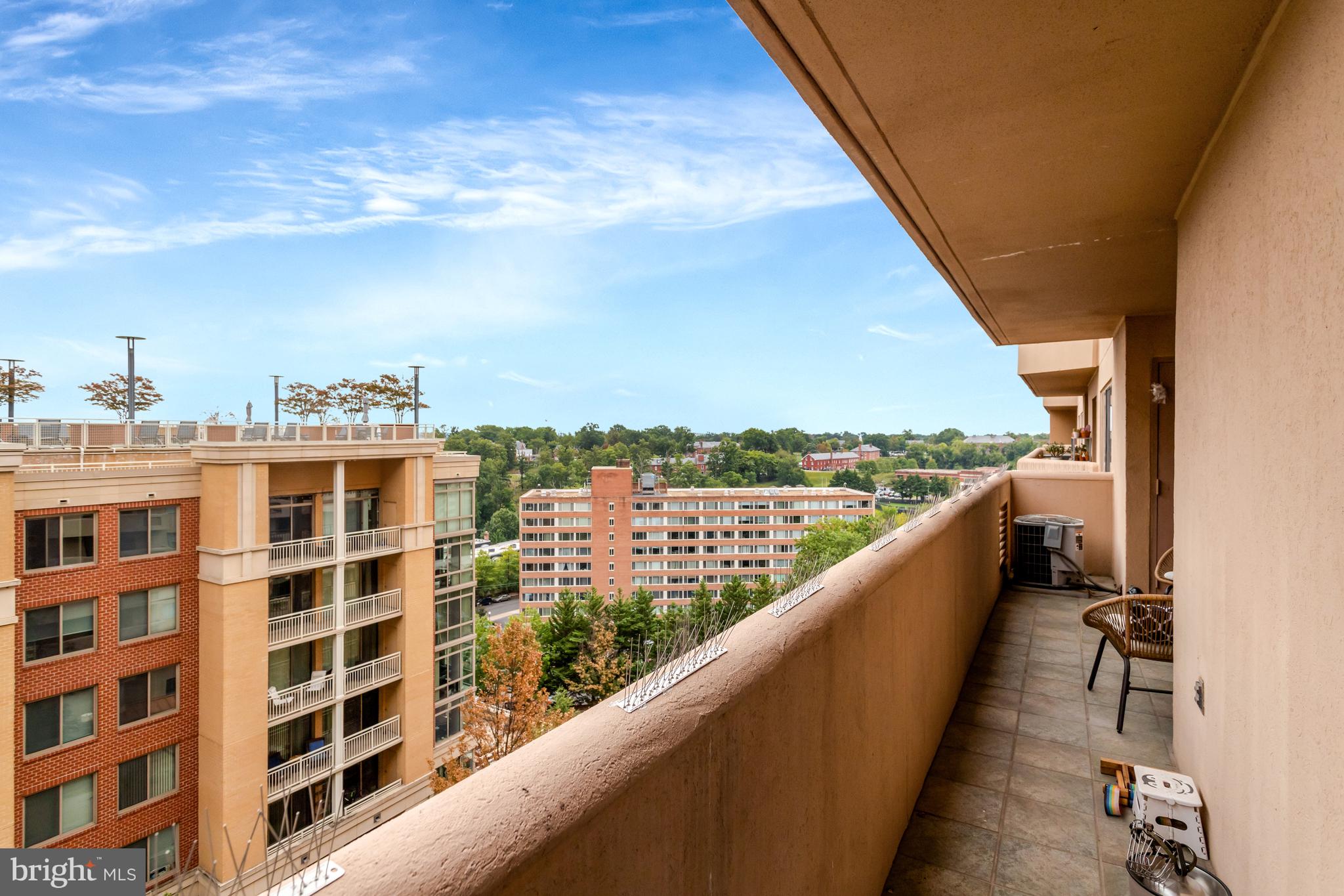 1301 North Courthouse Road, Unit 1108 Arlington, VA 22201 - Photo 14 of 49 a view of balcony with city view