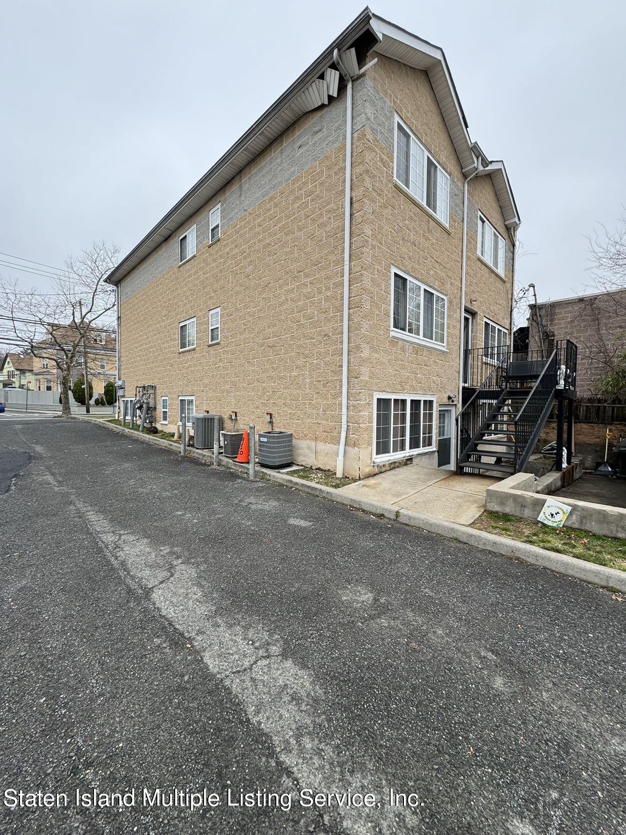 7260 Amboy Road Staten Island, NY 10307 - Photo 4 of 15 45f957b04473f790e4c078408d480955