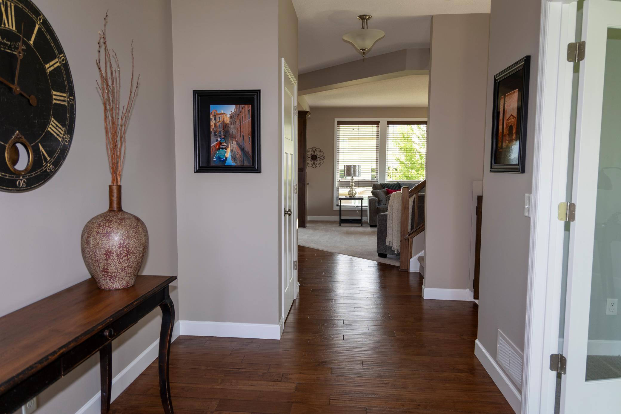 1364 Ridge Lane Shakopee, MN 55379 - Photo 3 of 50