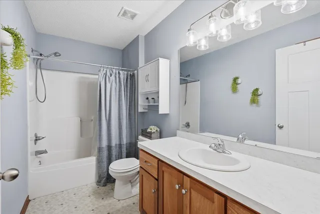 $339,000 | 380 Staples Road, Osceola, WI 54020