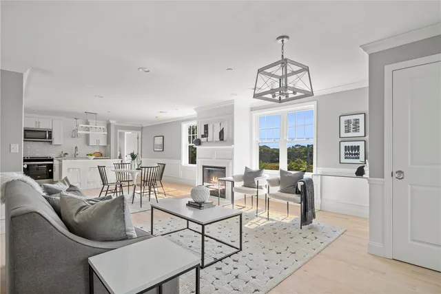 $550,000 | 9 Joseph N Zenga Jr Boulevard, Unit 102, East Greenwich, RI 02818