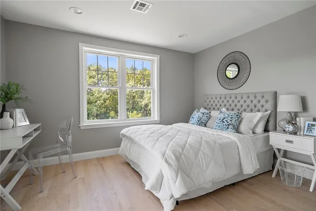 $550,000 | 9 Joseph N Zenga Jr Boulevard, Unit 102, East Greenwich, RI 02818