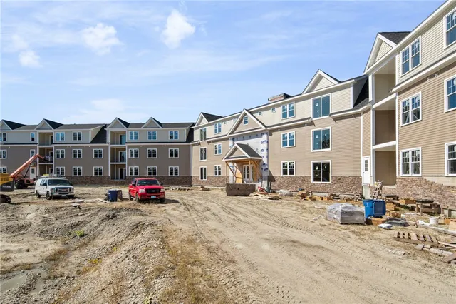 $550,000 | 9 Joseph N Zenga Jr Boulevard, Unit 102, East Greenwich, RI 02818