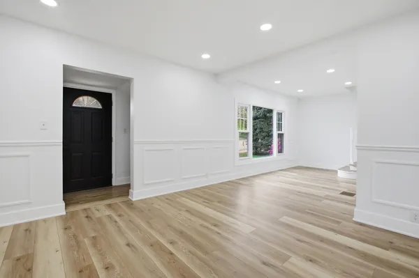 $499,900 | 2000 Maple Avenue, Downers Grove, IL 60515