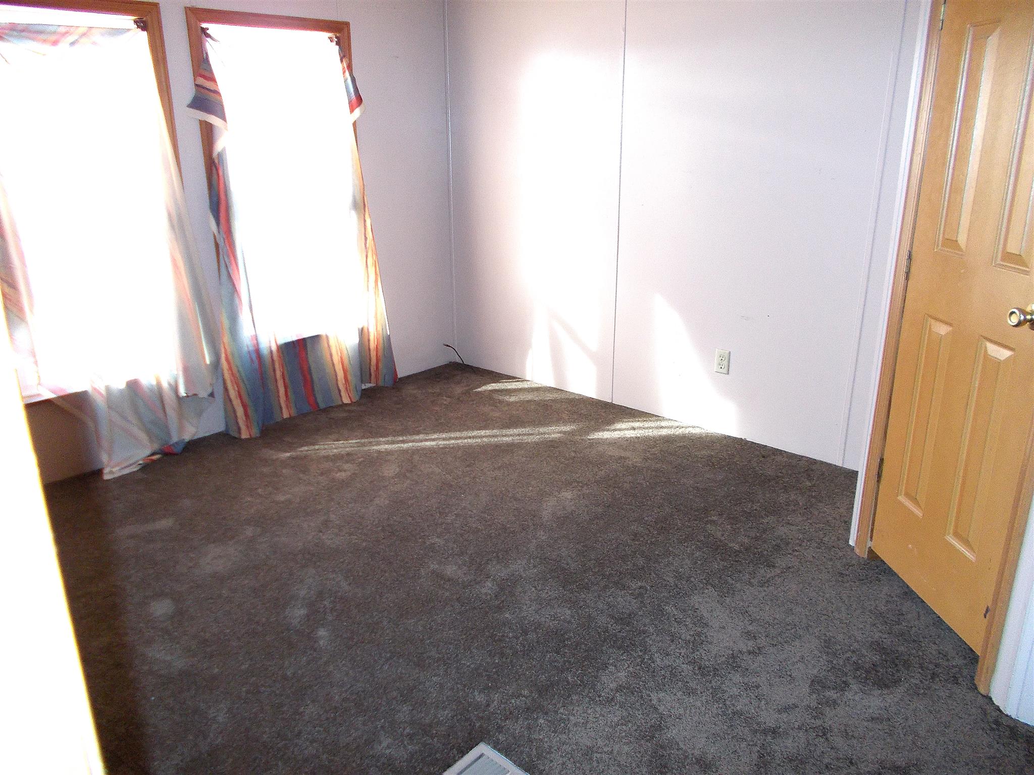 166 Duke Road Dickson, TN 37055 - Photo 19 of 25 a view of an empty room and a window
