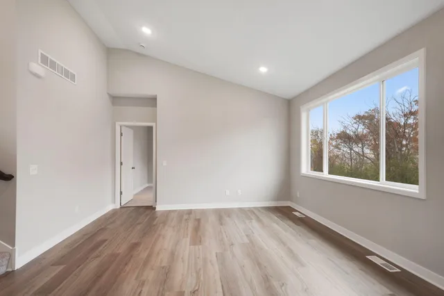 $489,900 | 1549 Creekwood Drive, New Richmond, WI 54017