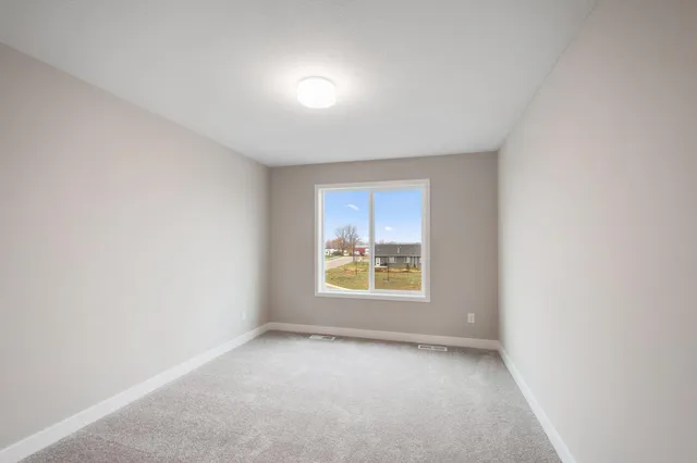 $489,900 | 1549 Creekwood Drive, New Richmond, WI 54017