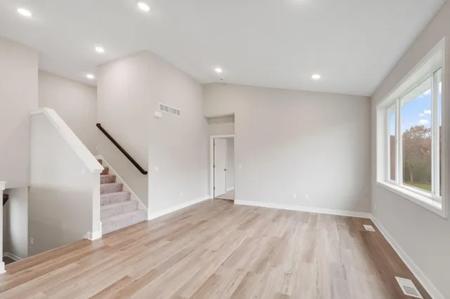 $489,900 | 1549 Creekwood Drive, New Richmond, WI 54017