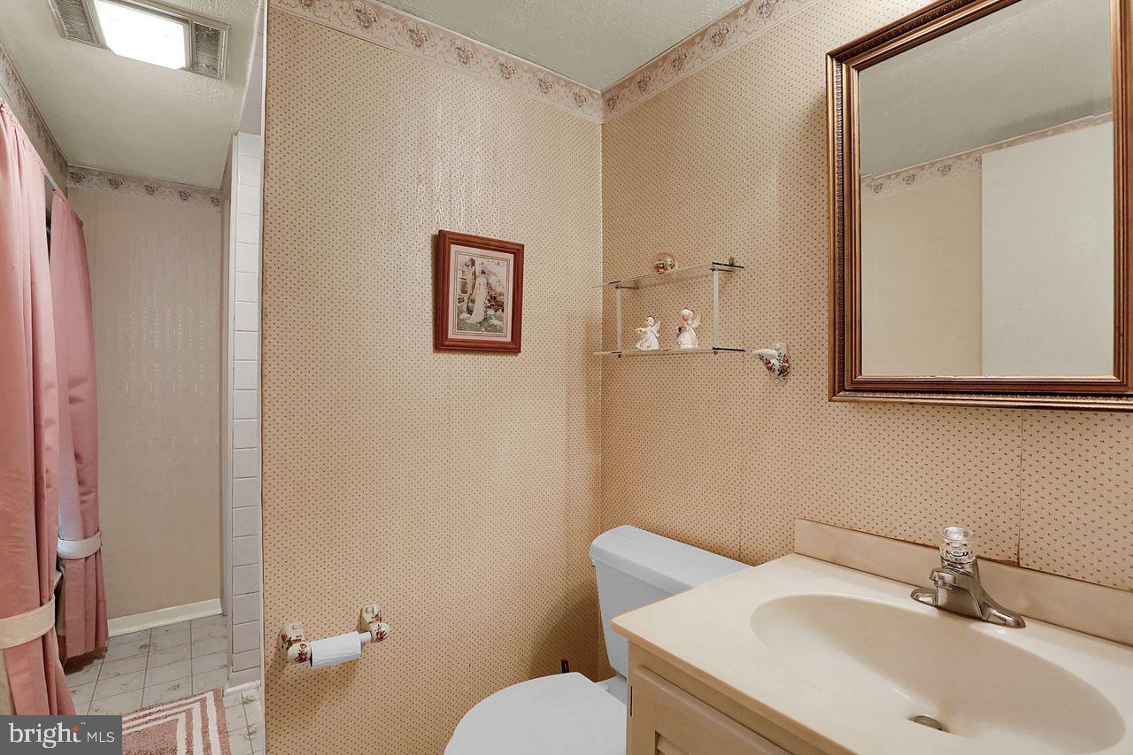 131 Reeser Road Camp Hill, PA 17011 - Photo 11 of 40 Gallery Image 11