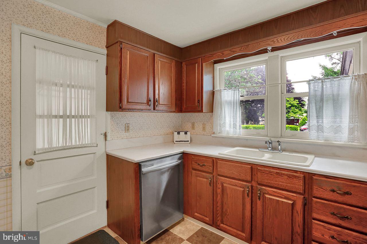 131 Reeser Road Camp Hill, PA 17011 - Photo 21 of 40 Gallery Image 21
