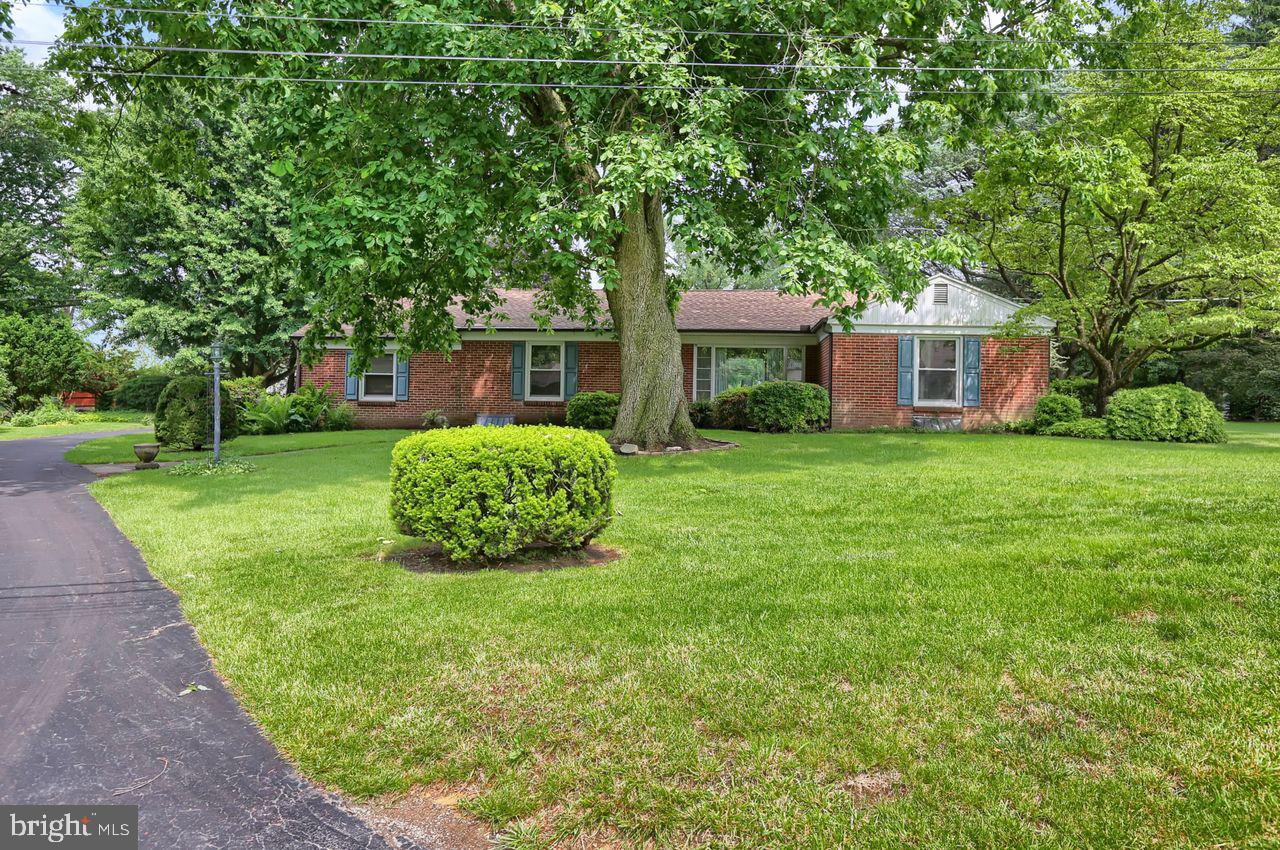 131 Reeser Road Camp Hill, PA 17011 - Photo 6 of 40 Gallery Image 6