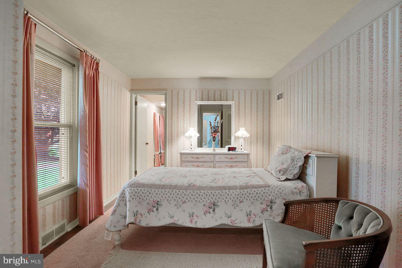 131 Reeser Road Camp Hill, PA 17011 - Photo 9 of 40 Gallery Image 9