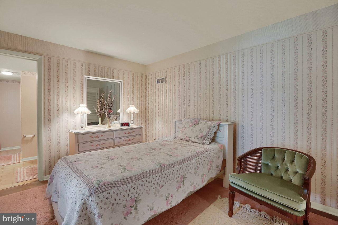 131 Reeser Road Camp Hill, PA 17011 - Photo 10 of 40 Gallery Image 10