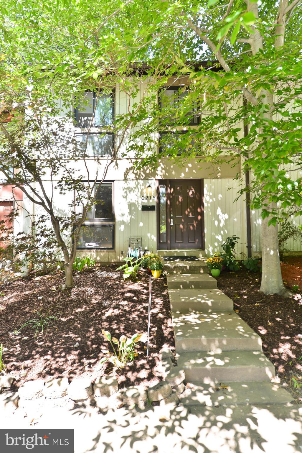 2216 Lofty Heights Place Reston, VA 20191 - Photo 14 of 28 Exterior (Front)