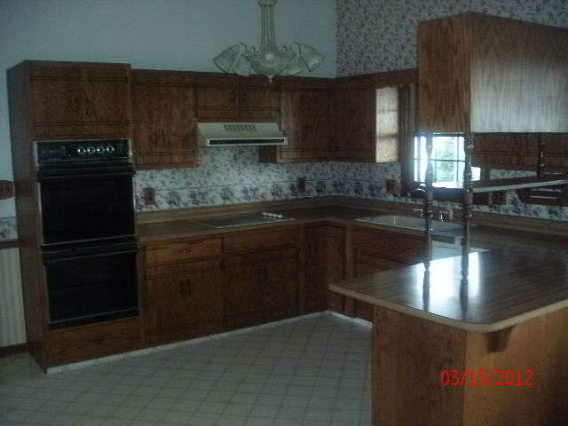 10791 South County Road Pendleton, IN 46064 - Photo 3 of 7 Gallery Image 3