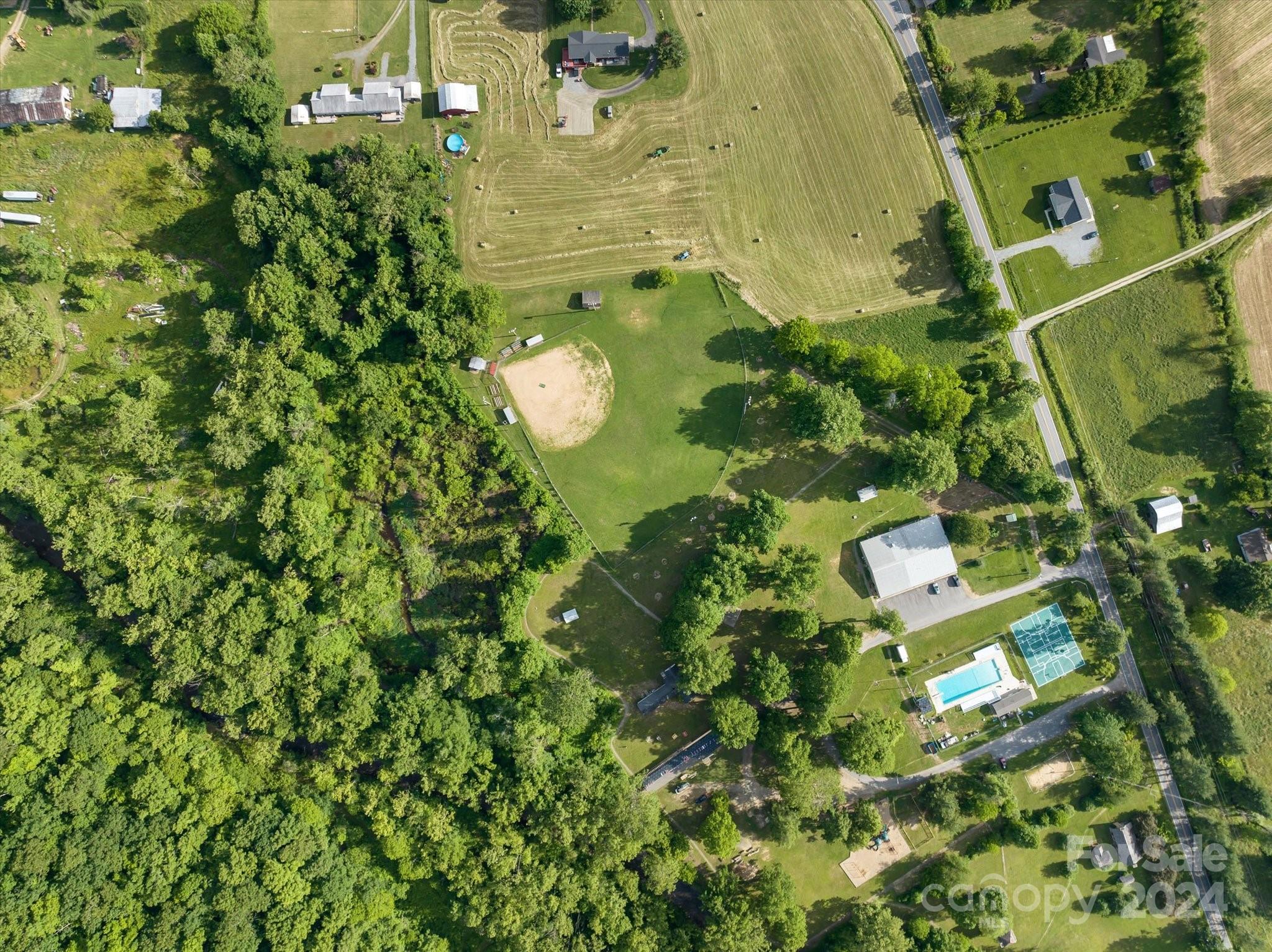 634 Dillingham Road, Unit B Barnardsville, NC 28709 - Photo 7 of 32 a view of swimming pool