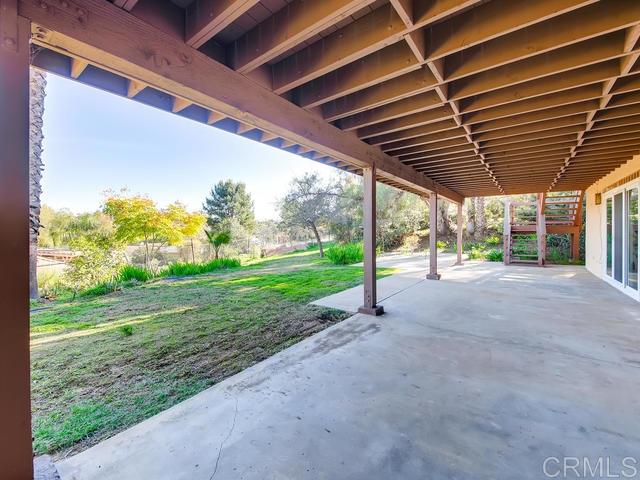 1347 Friends Way Fallbrook, CA 92028 - Photo 22 of 24