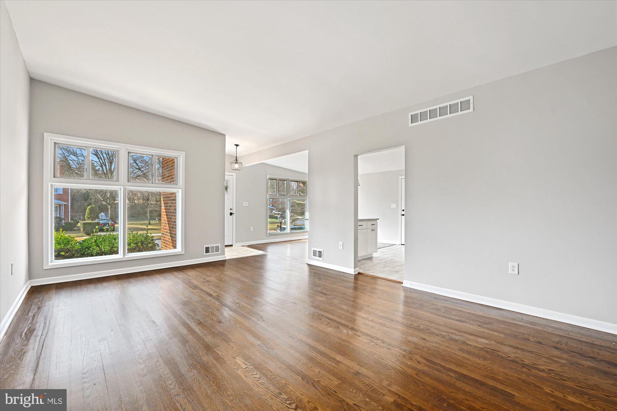 6807 Barnett Road Baltimore, MD 21239 - Photo 24 of 24 Open floor plan
