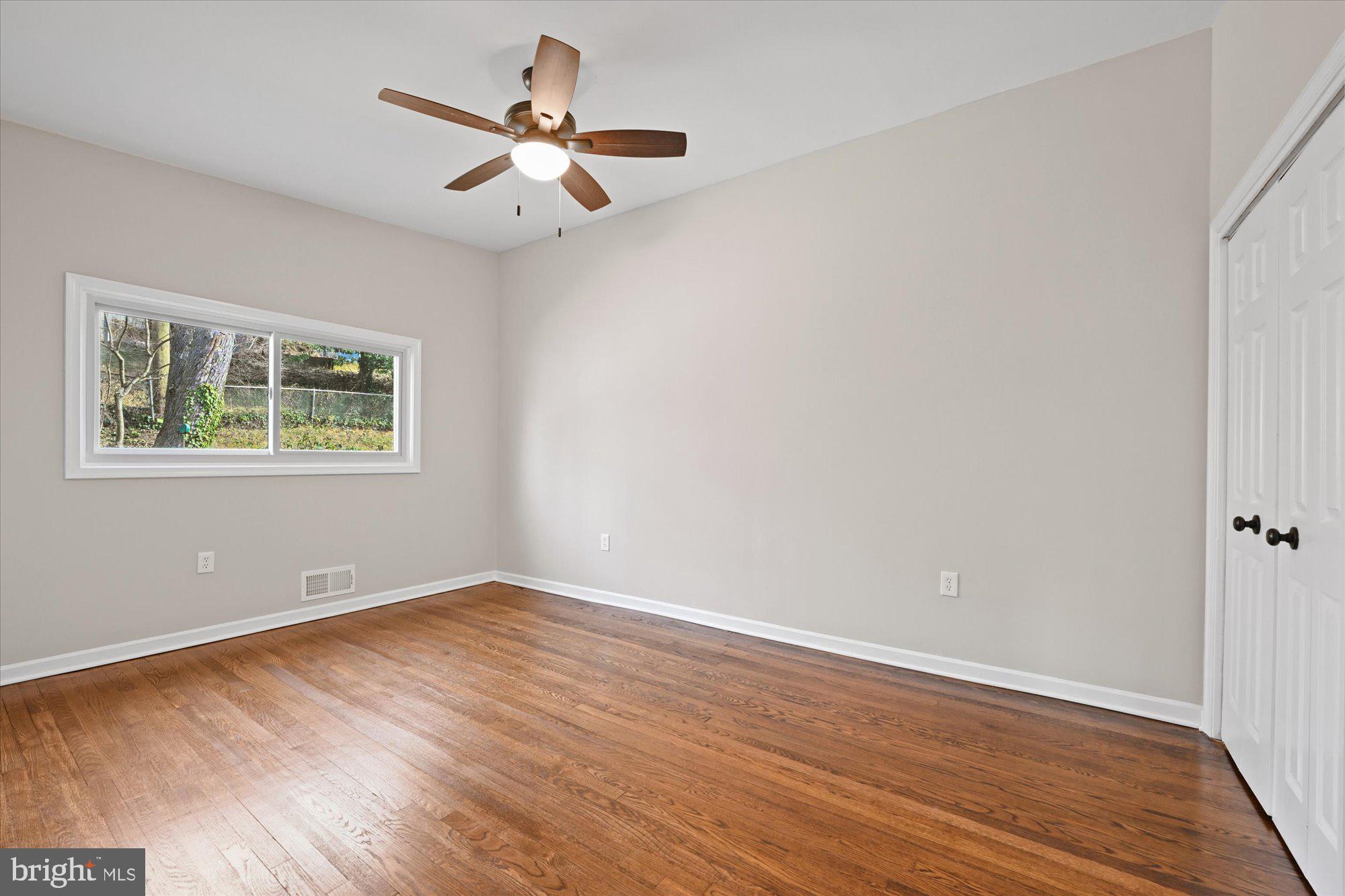 6807 Barnett Road Baltimore, MD 21239 - Photo 15 of 24 Primary bedroom