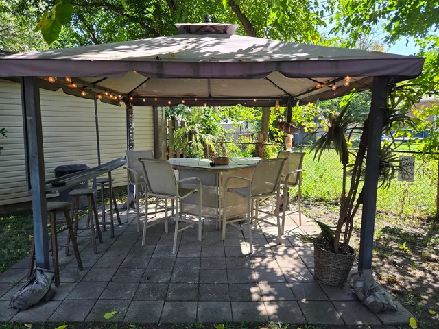 $224,900 | 14944 Springfield Avenue, Midlothian, IL 60445