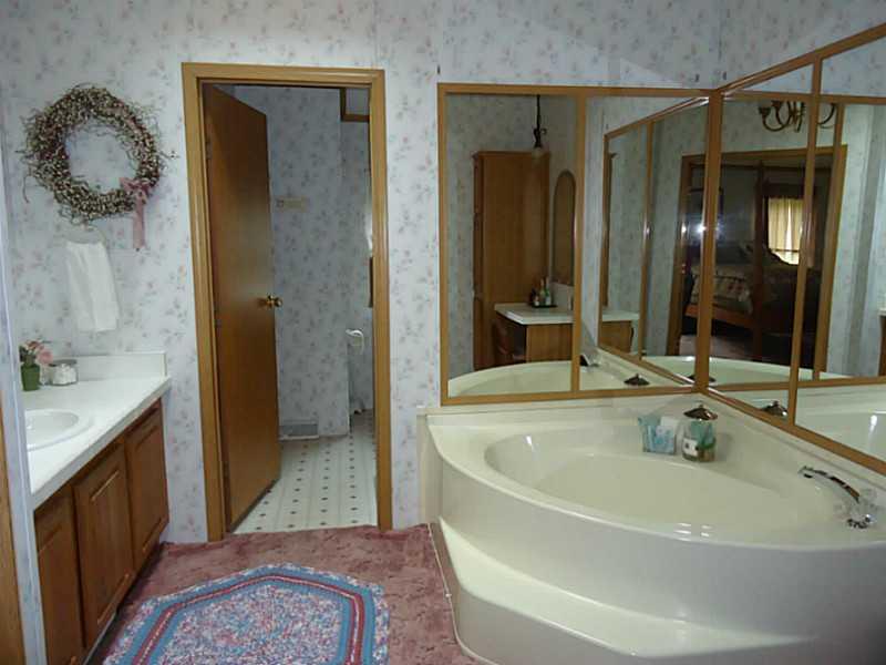 744 Hadley Road Greenville, PA 16125 - Photo 13 of 25 Master Bath/Spa.