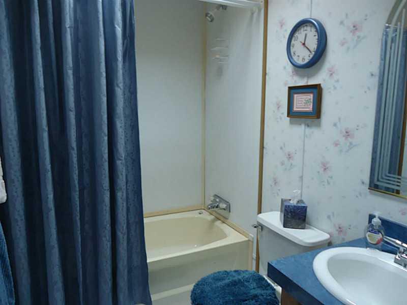 744 Hadley Road Greenville, PA 16125 - Photo 17 of 25 Full Bath.