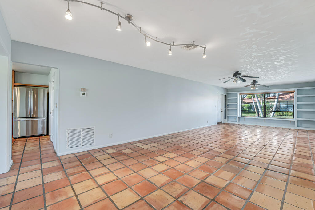 4540 Ficus Tree Road, Unit A Boynton Beach, FL 33436 - Photo 15 of 44 11