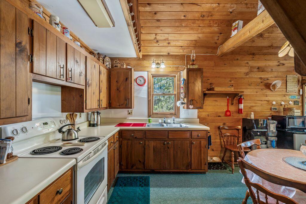 57 Thomas Road Greene, ME 04236 - Photo 13 of 50 12_DSC02582