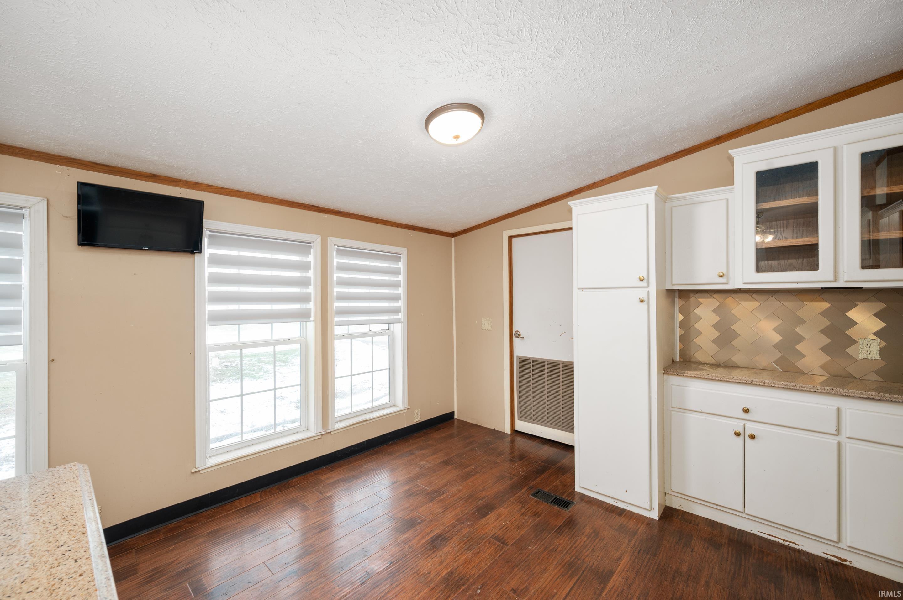 1294 North Hillsboro Road New Castle, IN 47362 - Photo 12 of 24