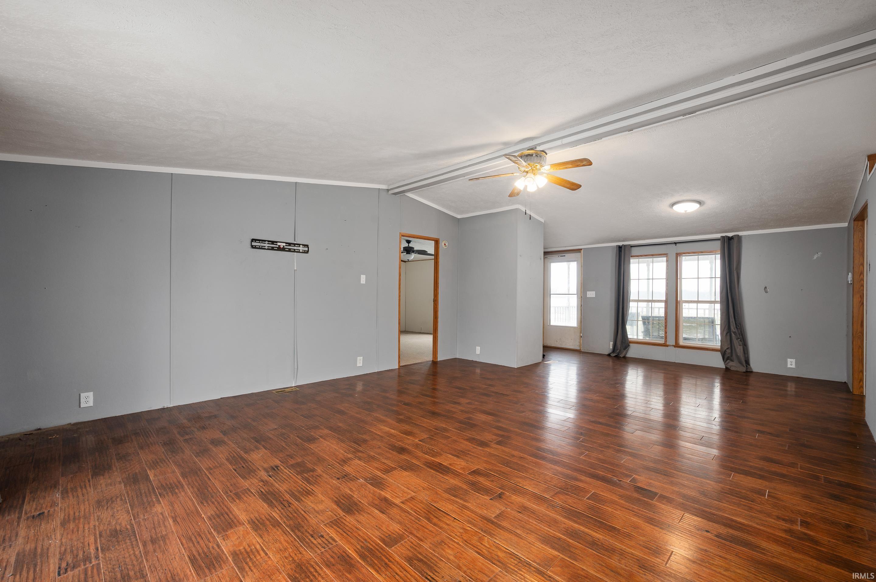 1294 North Hillsboro Road New Castle, IN 47362 - Photo 4 of 24