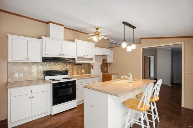 $219,500 | 1294 North Hillsboro Road, New Castle, IN 47362