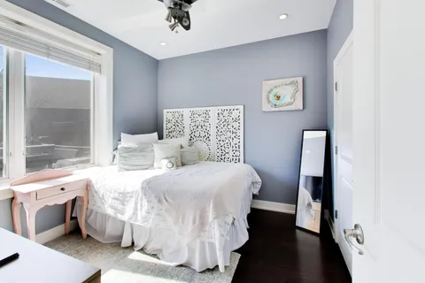 $559,000 | 1937 West Diversey Parkway, Unit 2B, Chicago, IL 60614