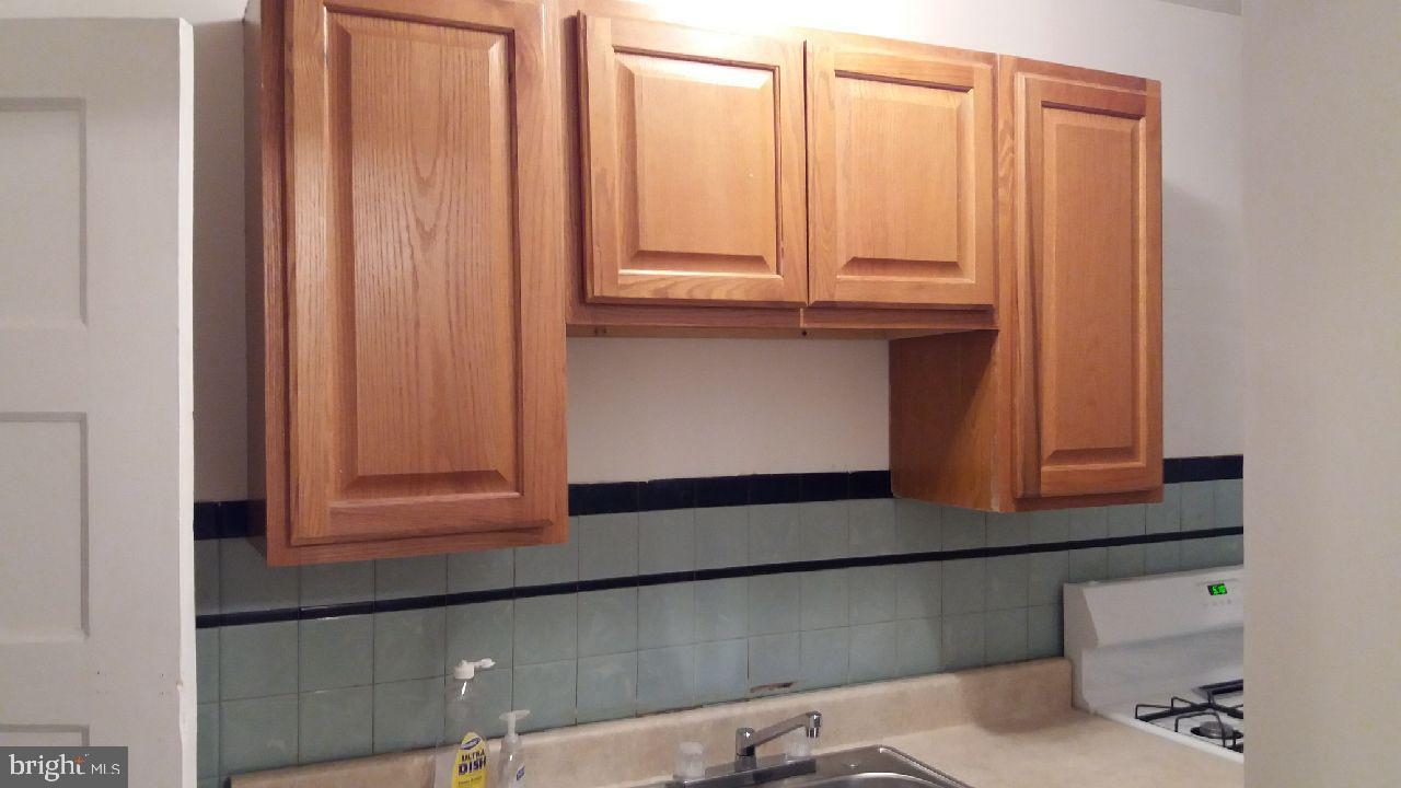 2124 Shallcross Street Philadelphia, PA 19124 - Photo 6 of 16