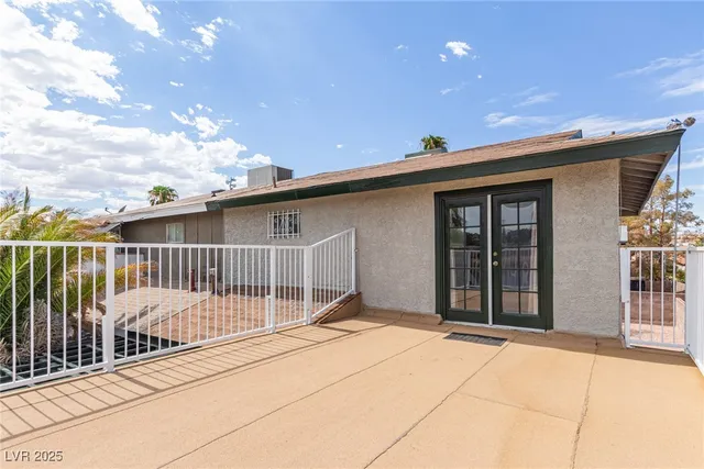 $1,695 | 557 Chelsea Drive, Henderson, NV 89014