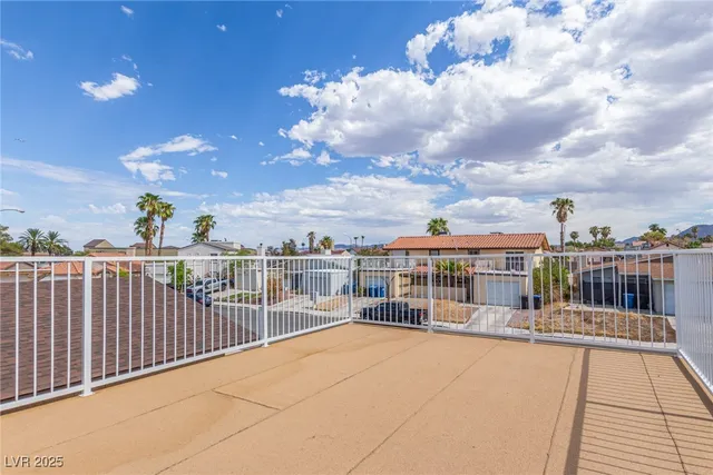 $1,695 | 557 Chelsea Drive, Henderson, NV 89014