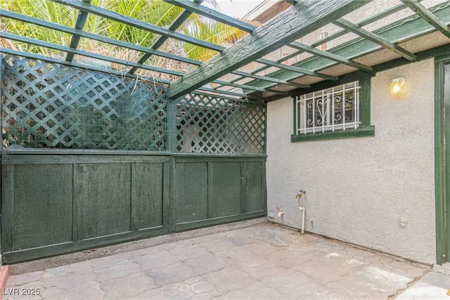 $1,695 | 557 Chelsea Drive, Henderson, NV 89014