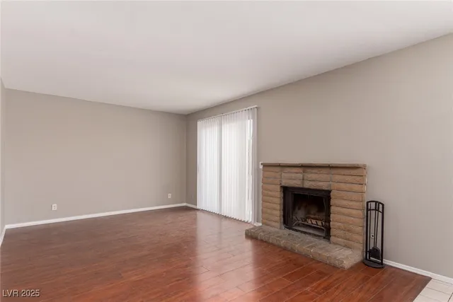 $1,695 | 557 Chelsea Drive, Henderson, NV 89014