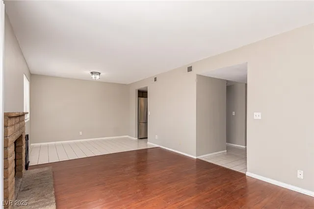 $1,695 | 557 Chelsea Drive, Henderson, NV 89014