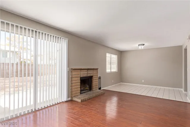 $1,695 | 557 Chelsea Drive, Henderson, NV 89014