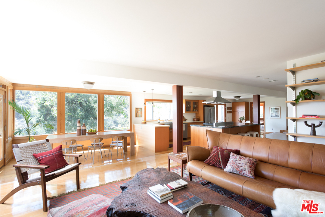 3637 Canyon Crest Road Altadena, CA 91001 - Photo 5 of 23 Gallery Image 5